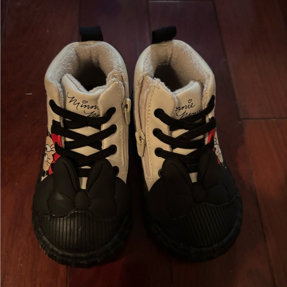 Zara Baby Minnie Mouse High Top Sneakers Size 6 Kids White Black Disney - Picture 2 of 5